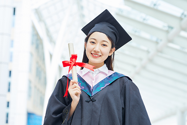 女大学生毕业照 女大学生毕业照