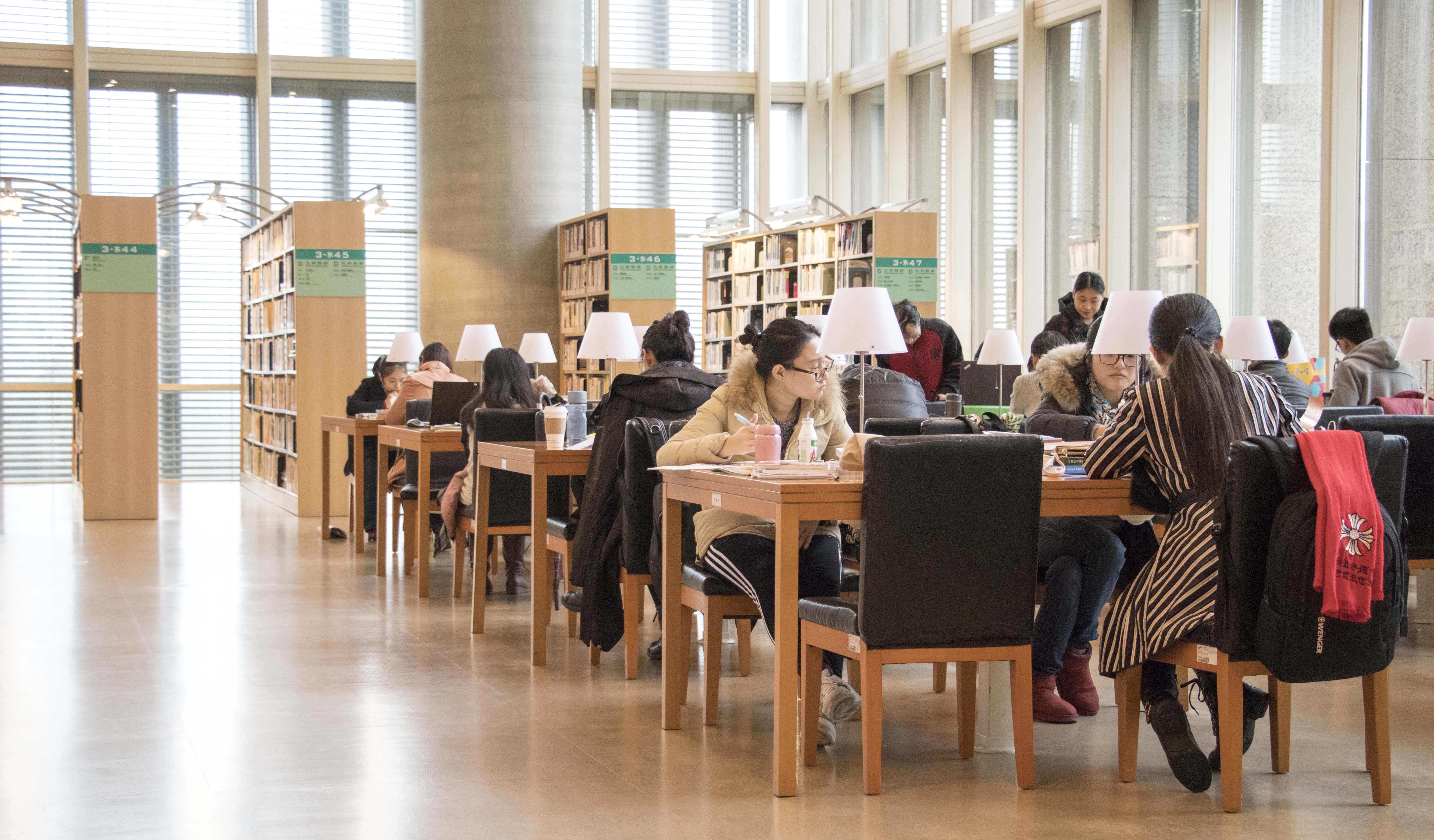 你會(huì)為了編制和獎(jiǎng)學(xué)金，放棄目標(biāo)去二本院校嗎？