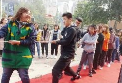 拔河活动 拔河活动