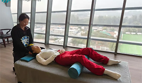 費(fèi)登奎斯療愈神奇！13年前車禍頑疾，在費(fèi)登奎斯輕柔療愈下，讓身體重新“活”起來