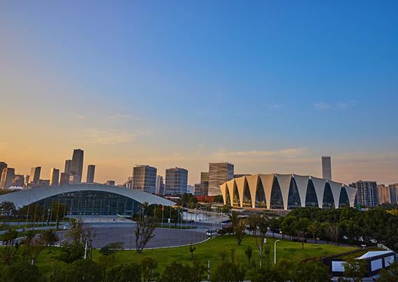 夕阳下的体育中心 夕阳下的体育中心