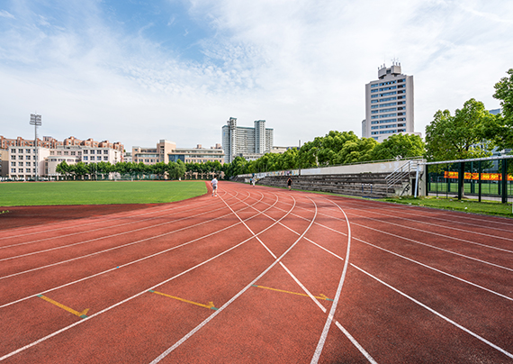 学校操场跑道 学校操场跑道