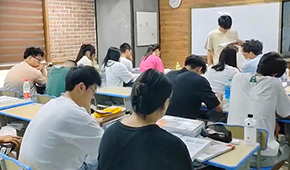 贊！誠體早晚自習(xí)卷出學(xué)習(xí)高質(zhì)量！