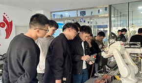 青春激揚，筑夢有我——捷登教育鐵道學院智能制造首屆訂單班學生實訓側(cè)記