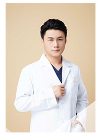 皮膚美容主診醫(yī)師：陳建佑