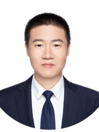 理工科教学主管、化学教师:张主任