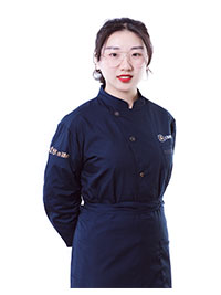 面包系教師：姜懿陽(yáng)