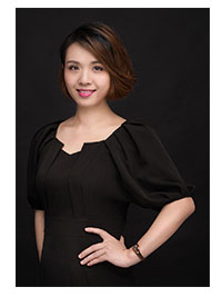 高级化妆师：卓文燕