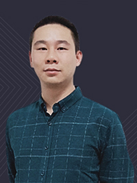 高級講師：黃毅