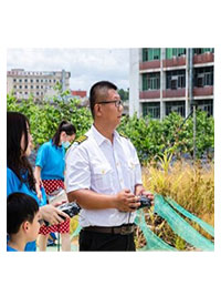 教學部總負責人：王皓