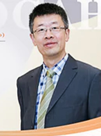 橘郡美高中國總校校長：左陽博士 Allen