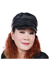 美容高級技師：易潔儀