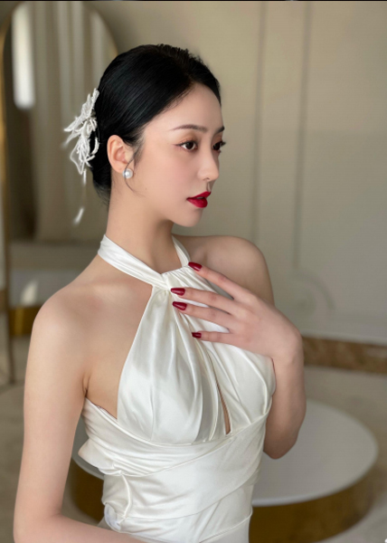 舞蹈教师：范晓萱