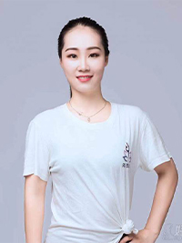 資深瑜伽導(dǎo)師：少麗老師