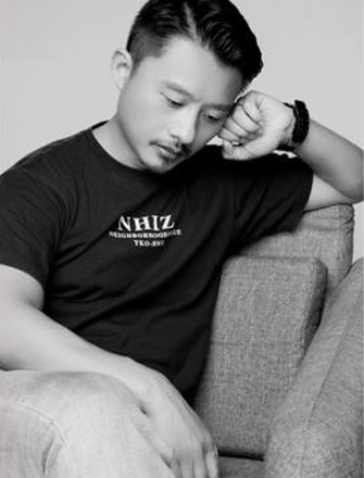 画室创始人：何休