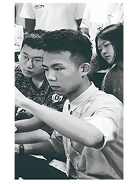 艺考中心主教老师:王镭钢