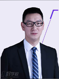 國內(nèi)首批智能醫(yī)療設(shè)備研發(fā)領(lǐng)航者：王老師