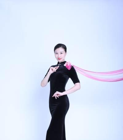 高级礼仪培训师：李老师