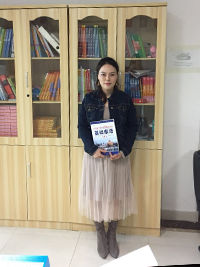 泰语老师：罗琼