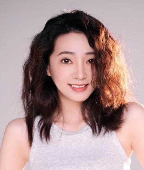 生·堂藝考工作坊形體教師：李執(zhí)一