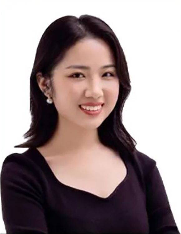 功伟画室艺术指导：刘鹏姣