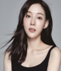 表演专业教师：佳琳