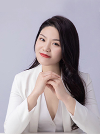 英国区市场总负责： Cynthia Chang