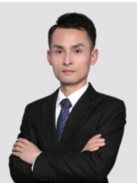 政治教研室主任：熊一平