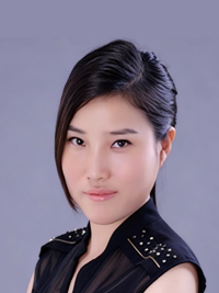 造型講師：嚴群