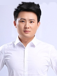 课程研发总监/UI设计讲师：陈海锋 