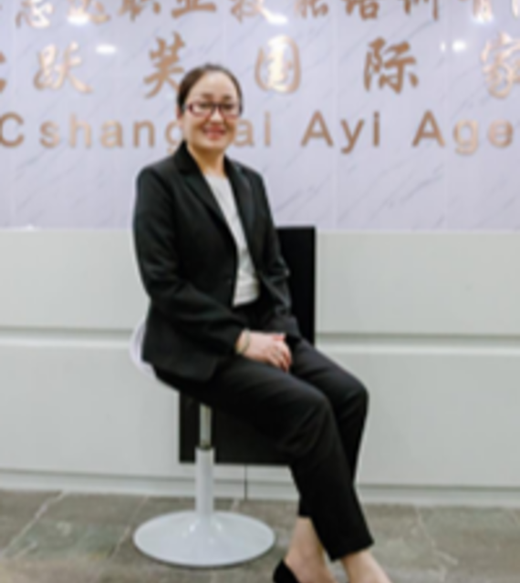 整理师  夏正霞