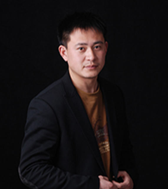 高级摄影师 袁野