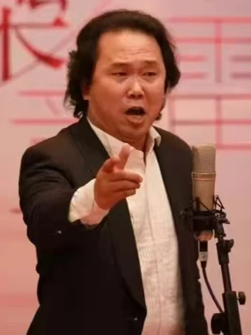 音乐校长-韩金坤