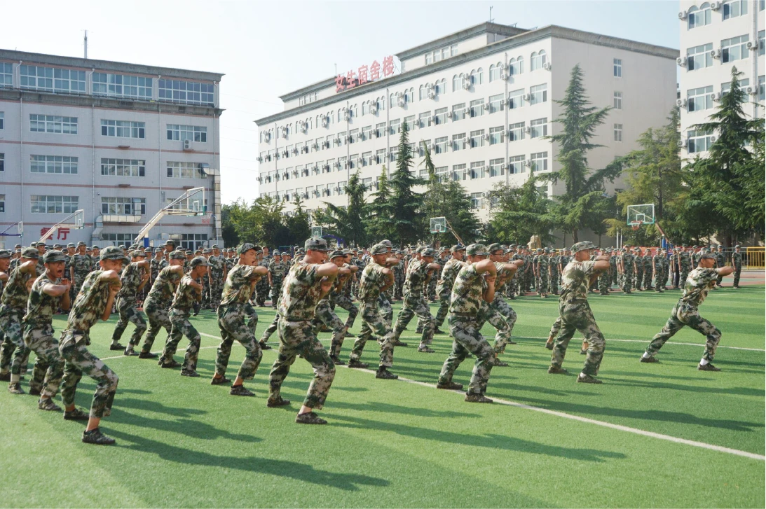 学生军训
