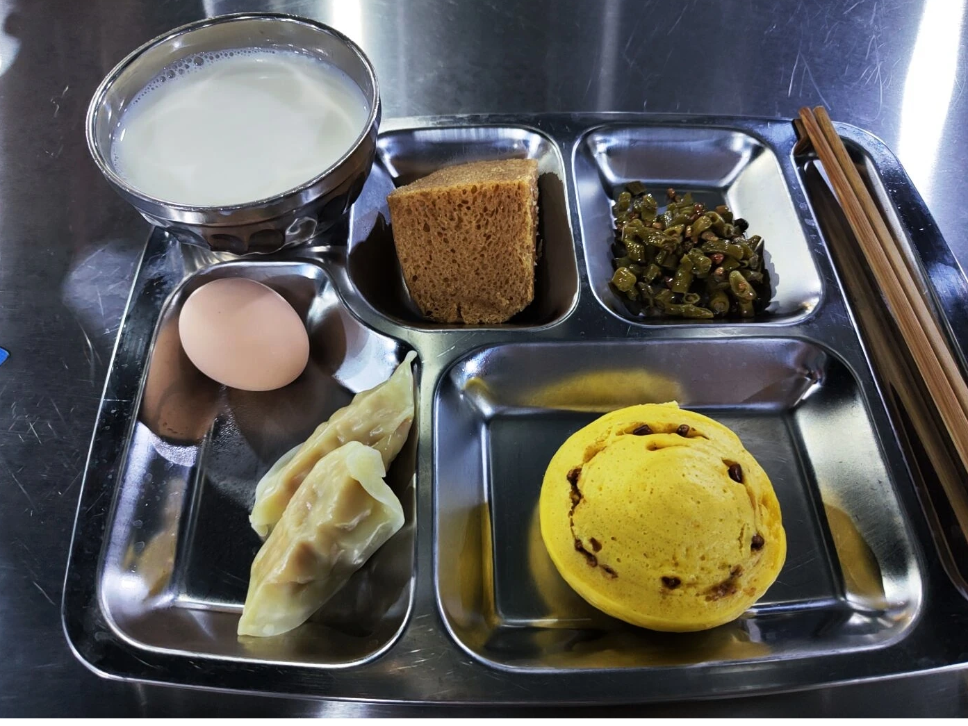 学生营养早餐实拍