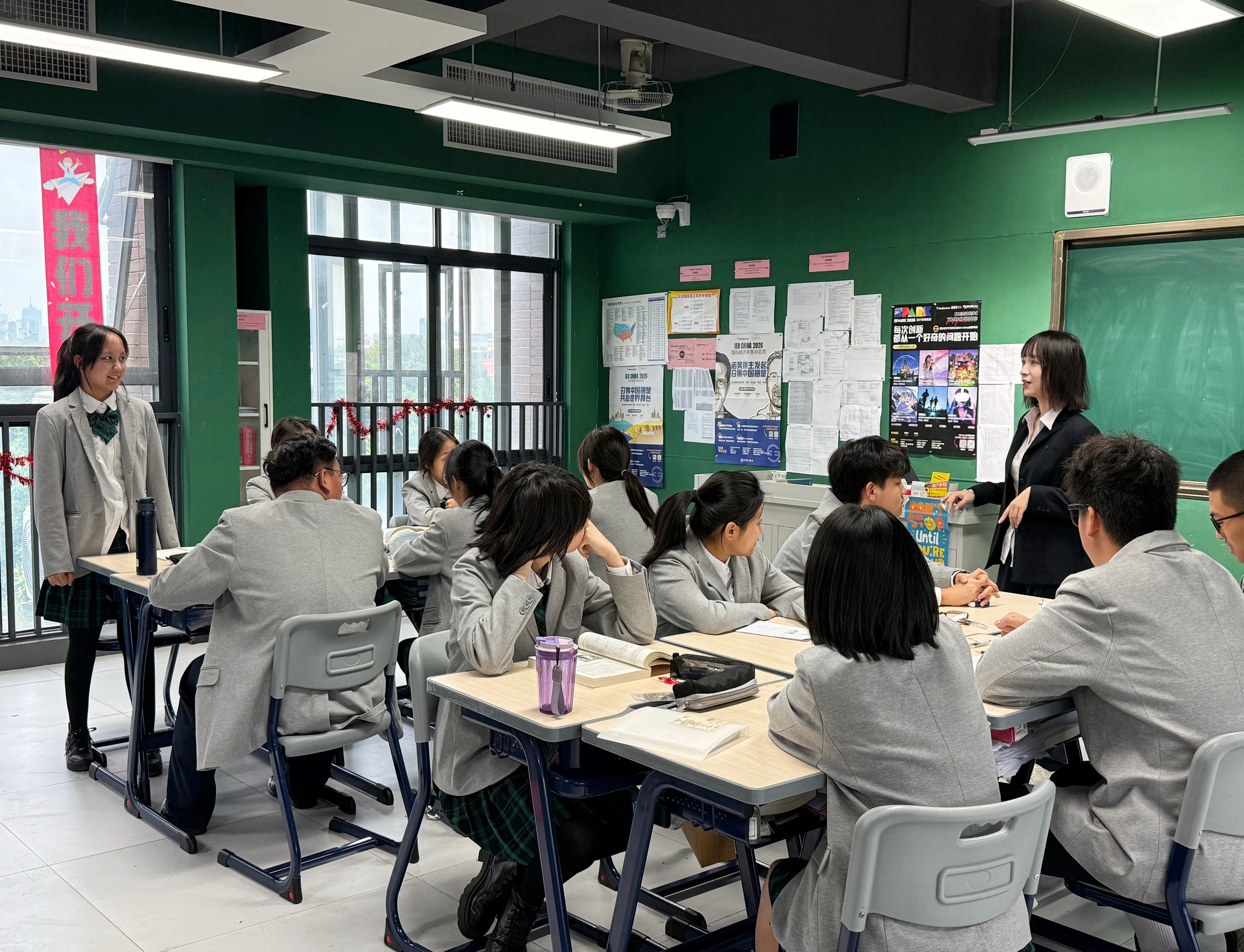上学现场