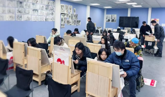 成都红土地艺术培训学校上课现场一览