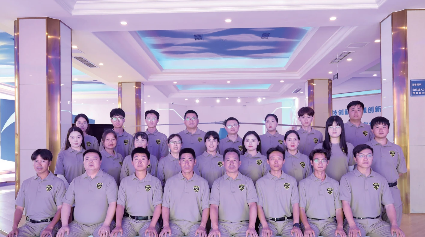 师资合照.png