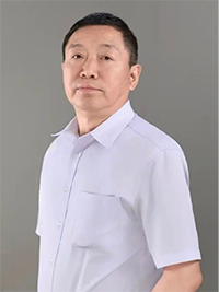 杨依秀