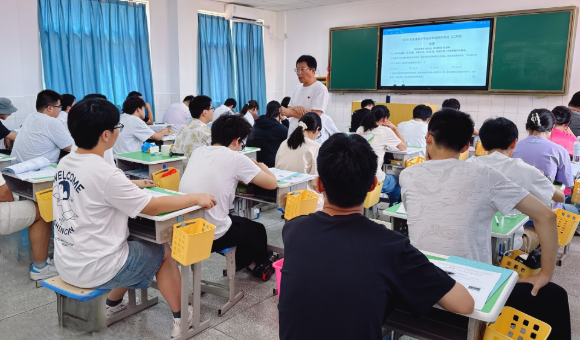 南京鹏举复读机构教学如何？优势有哪些？