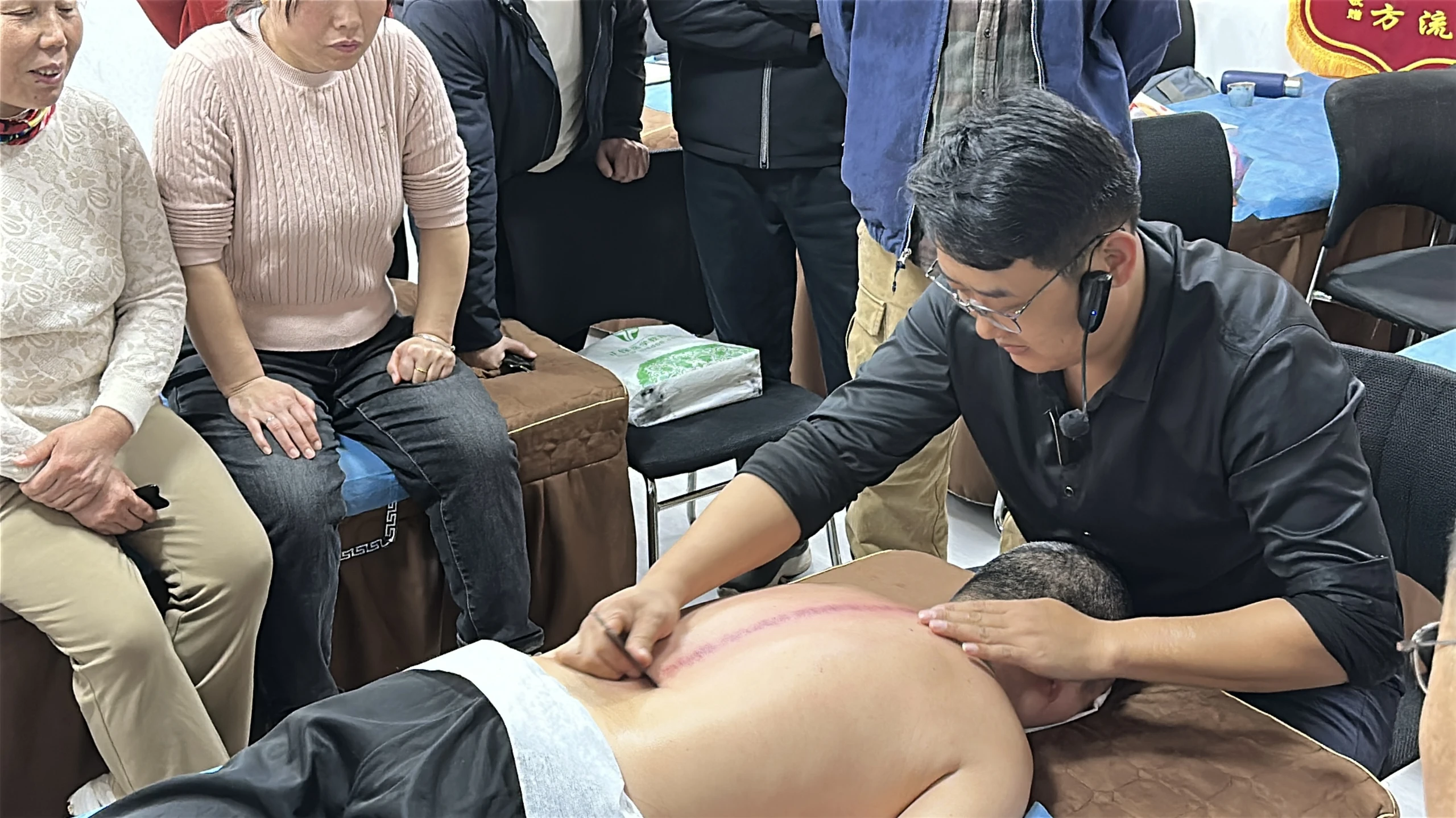 推拿技能班课程现场