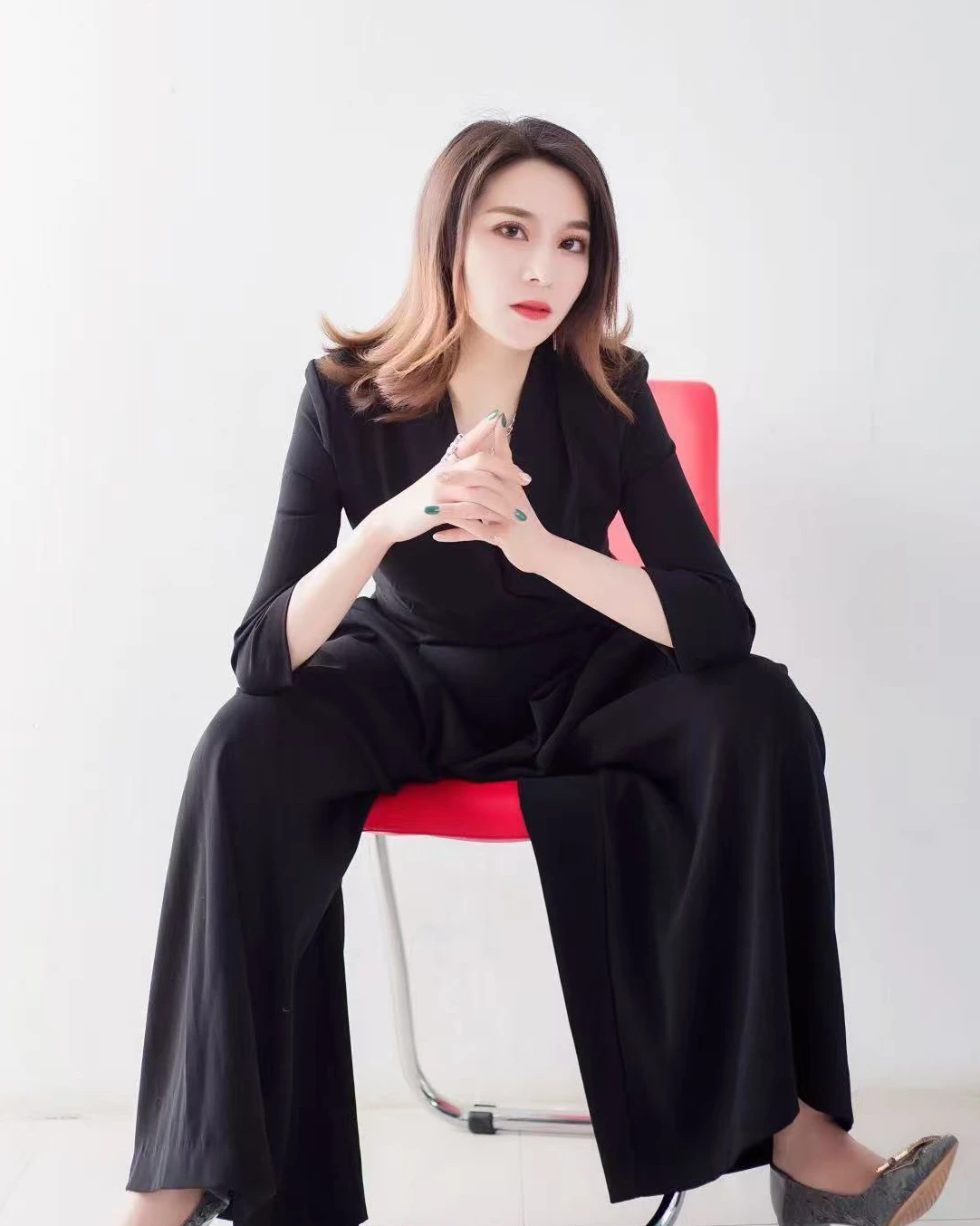 郝允晶老师