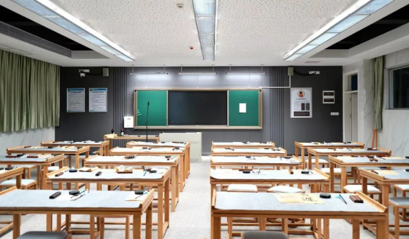 肇庆荣源龙高级中学学校授课老师好不好-师资风采
