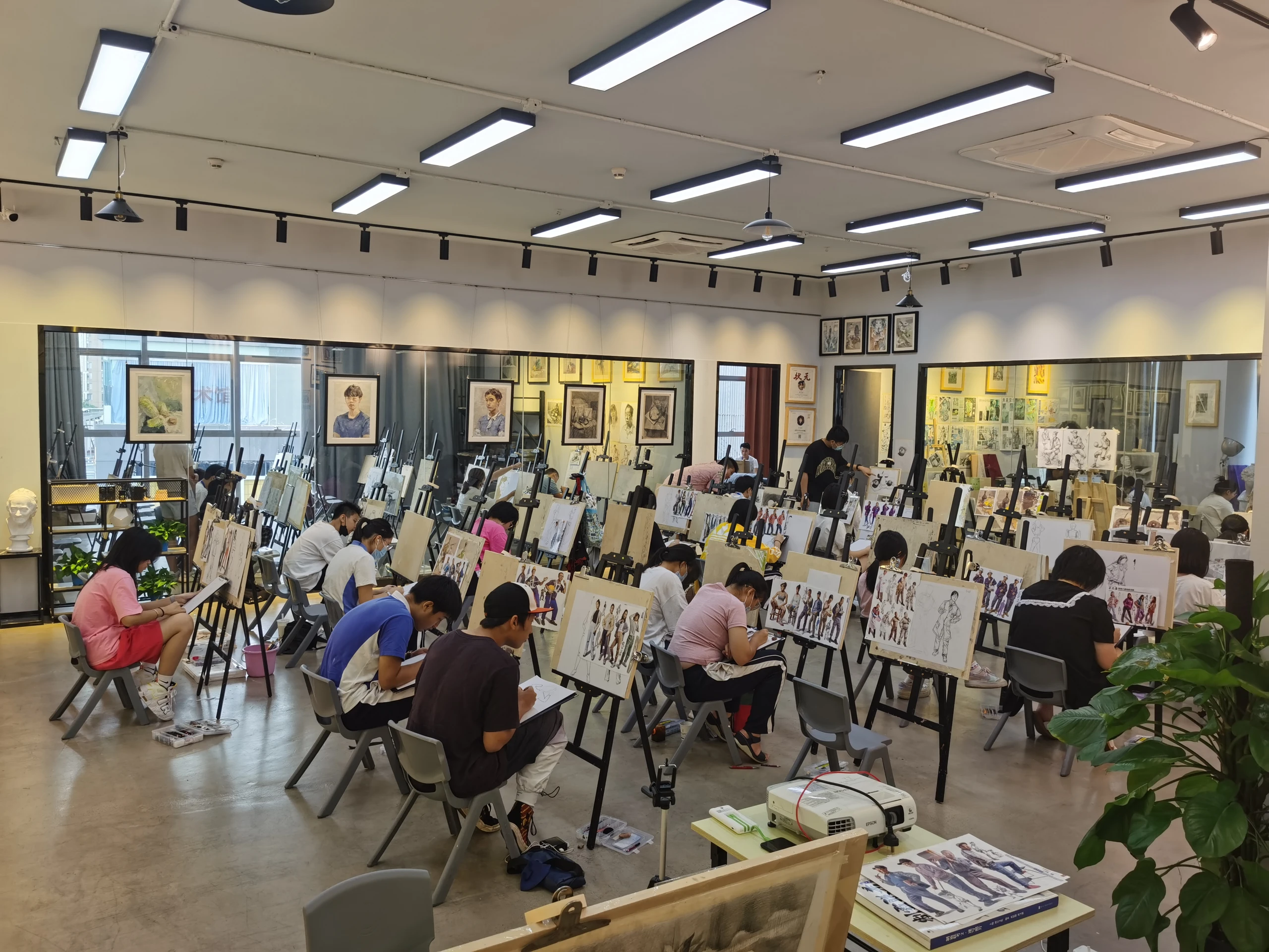 课堂作画