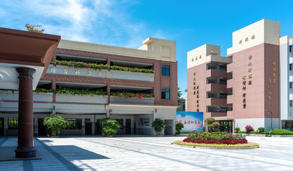深圳鹏达高中学校教学如何？优势有哪些？