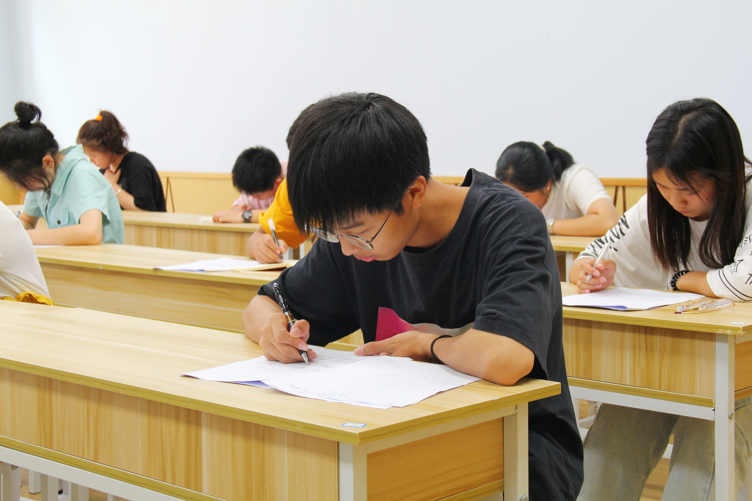 认真学习