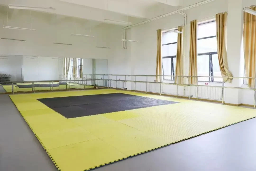 舞蹈房