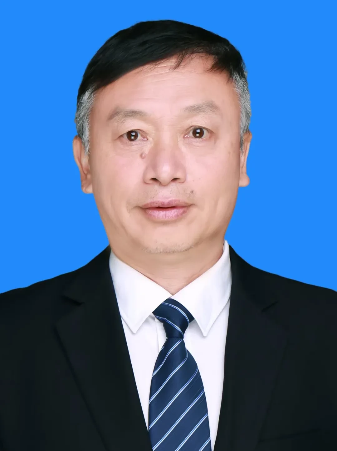 覃亚夫老师