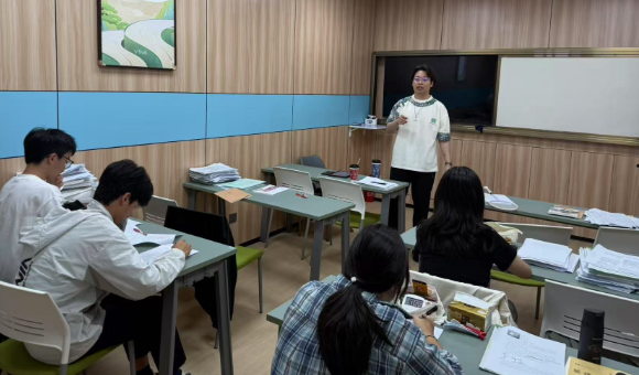 杭州依米书院培训机构授课老师好不好-师资风采