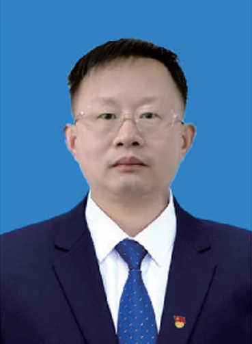 李辉